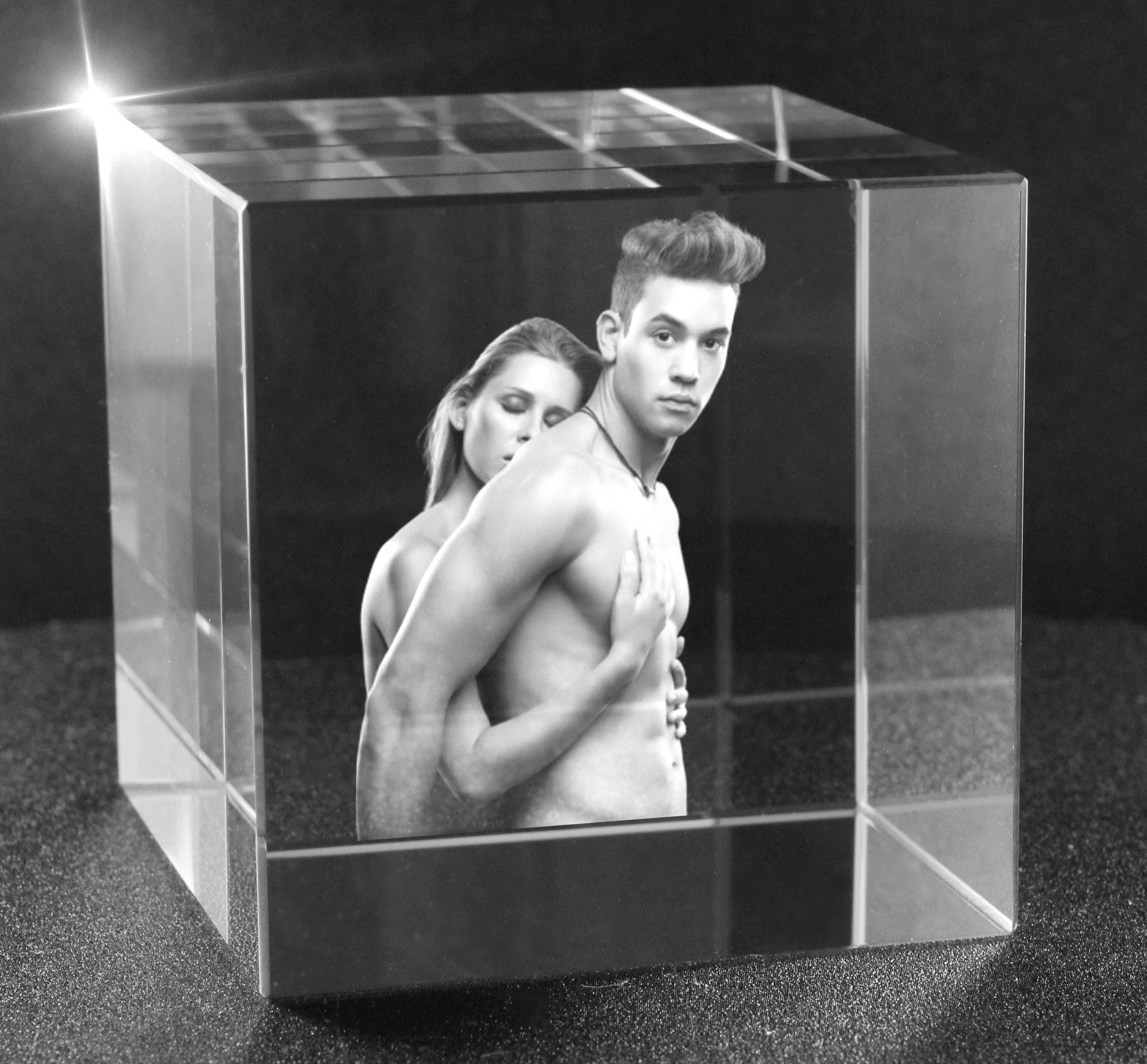 VIP-LASER 2D Glaswürfel - Größe: L (= 40x40x40mm)