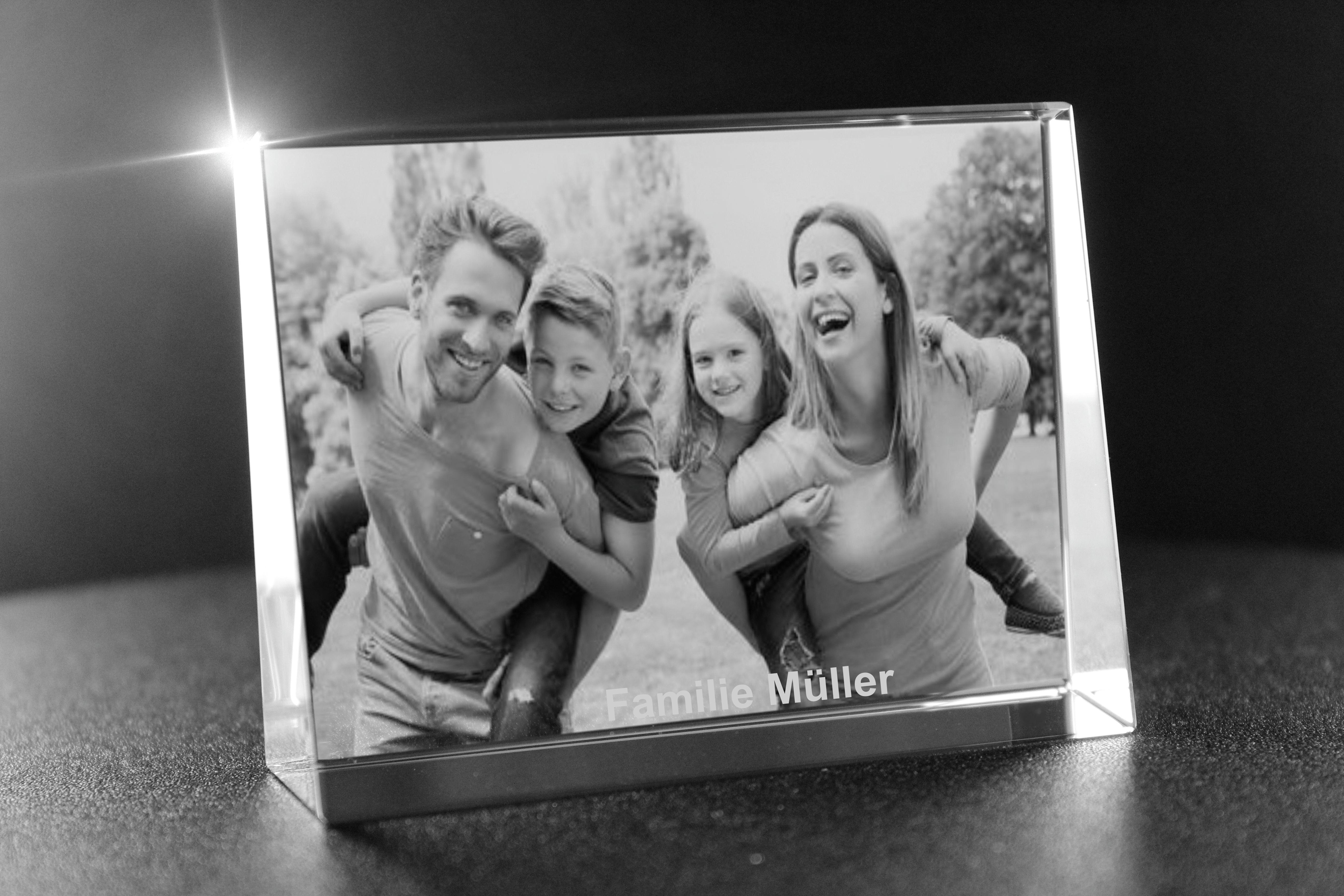 VIP-LASER 2D Flachglas Fotoframe selbststehend Querformat - Größe: XXL (=140x105x35mm)