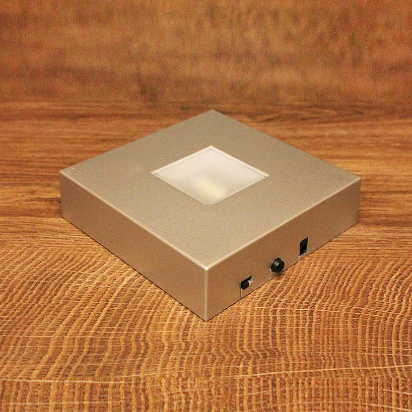 VIP-LASER LED-Leuchtsockel mit 3 hellen SMD-LEDs Farbwechsel/Weiß VIP-LASER LED-Leuchtsockel mit 3 hellen SMD-LEDs Farbwechsel/Weiß