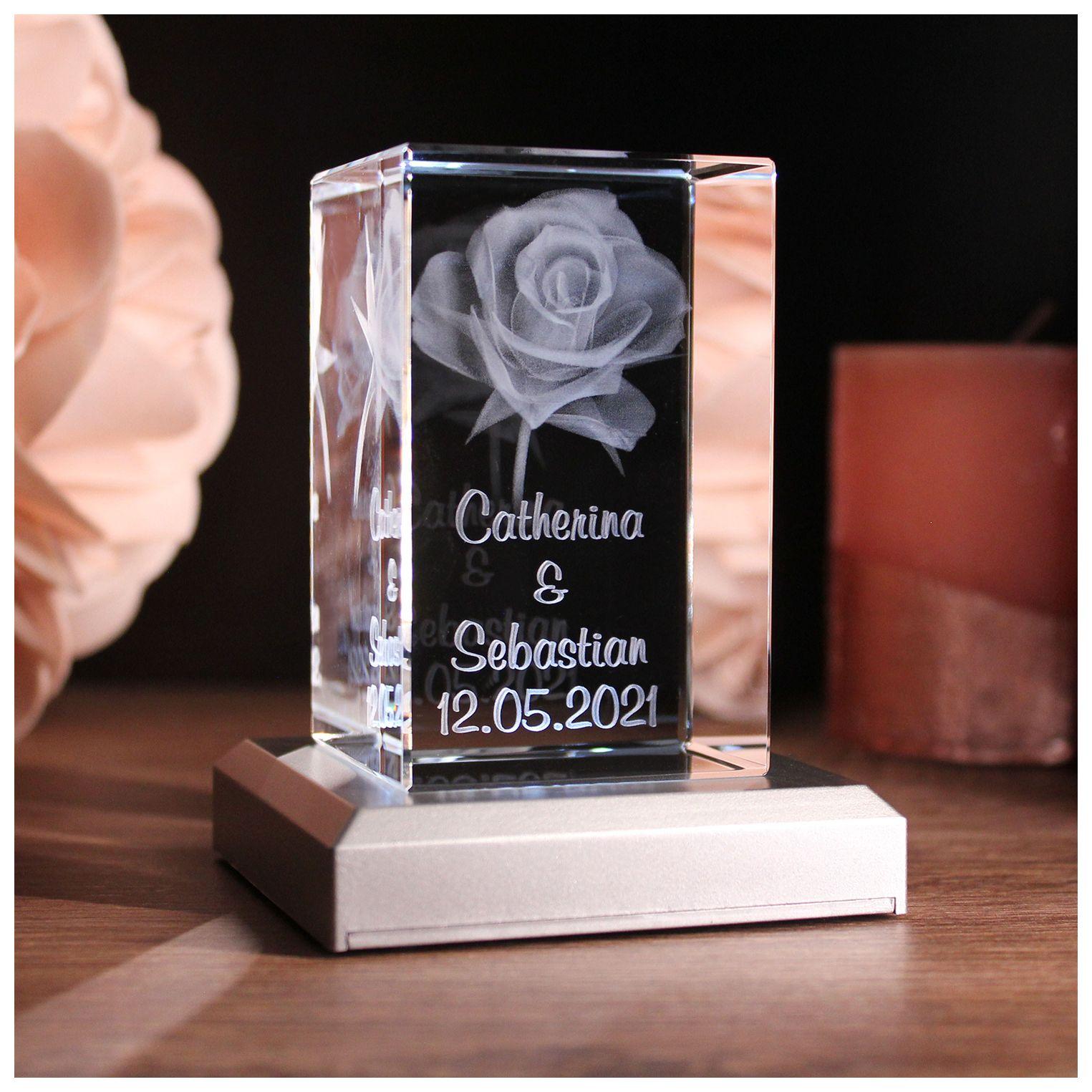 LoveGoals 3D Glaskristall Rose im Hochformat mit 2 Wunschnamen + Datum